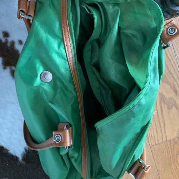 Great traveling bag by JM green color - Picture 2 of 5